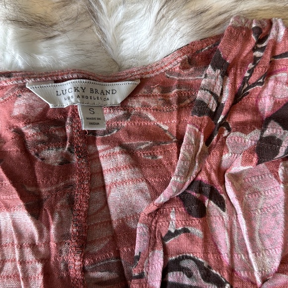 L u c k y  B r a n d • Floral crossover top - Picture 5 of 7